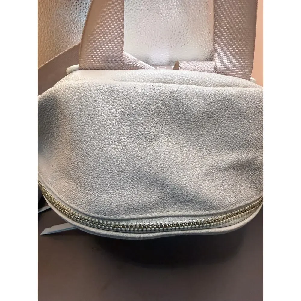 Mondani New York Cream Faux Leather Backpack Purse Multiple Pockets